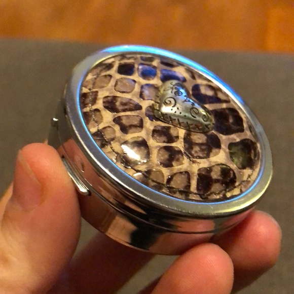 Leopard Pill Box - Picture 2 of 3